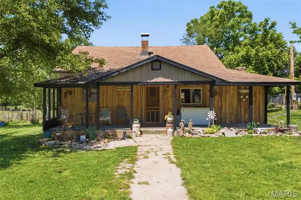 210 County Road 320, Alton, MO 65606