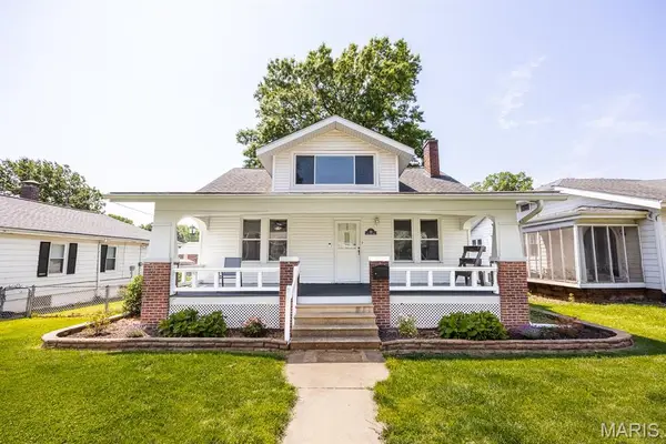 110 N 32nd Street, Belleville, IL 62226
