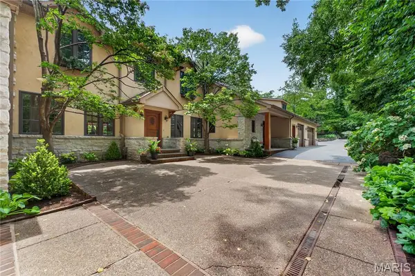 1189 Hampton Park Drive, Richmond Heights, MO 63117