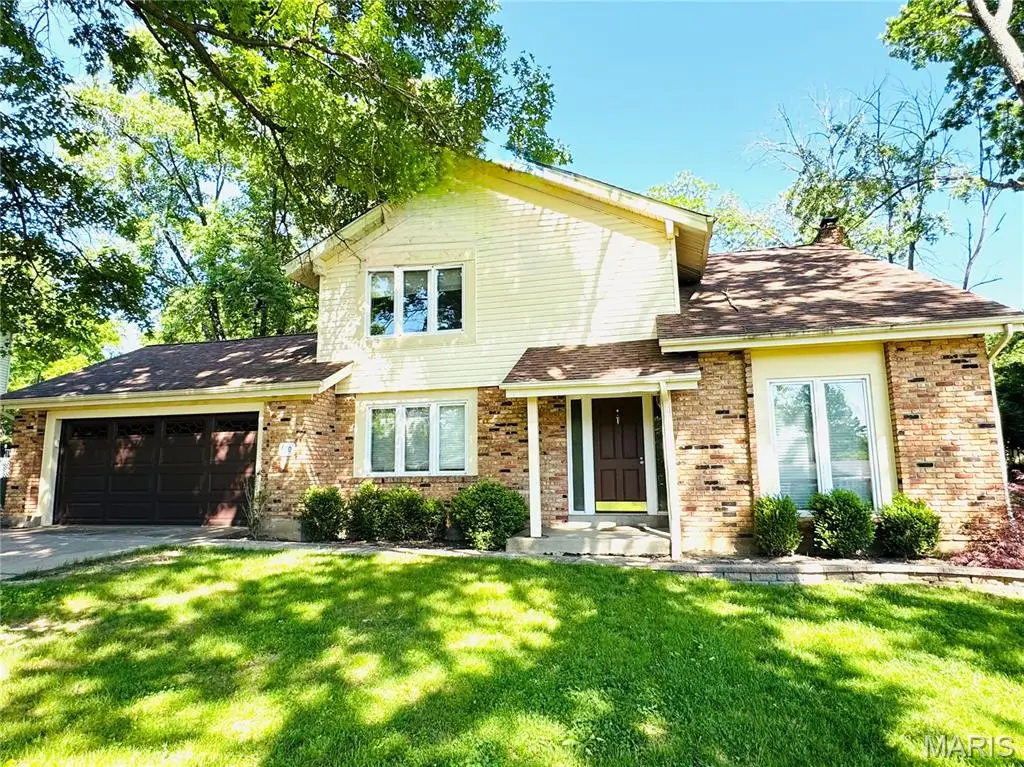 160 Lucerne Place Drive, Ballwin, MO 63011 - #1