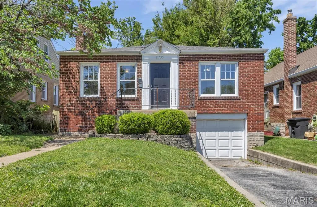 8735 Bridgeport Avenue, Saint Louis, MO 63144 - #1