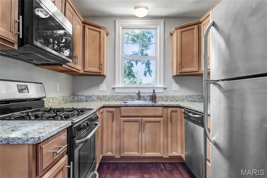 8735 Bridgeport Avenue, Saint Louis, MO 63144 - #2