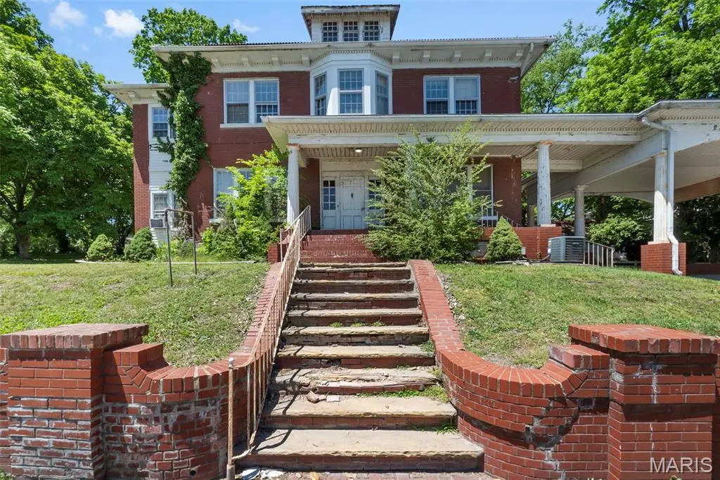 325 N Sprigg Street, Cape Girardeau, MO 63701 - #1