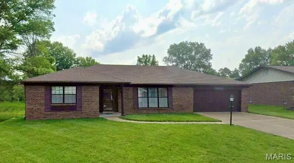 1404 Burlington Station Road, Belleville, IL 62223