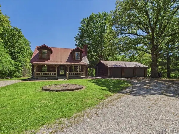 1976 Motycka Lane, Donnellson, IL 62019