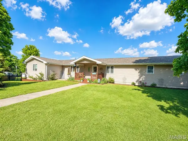 56481 Turner Acres, New London, MO 63459