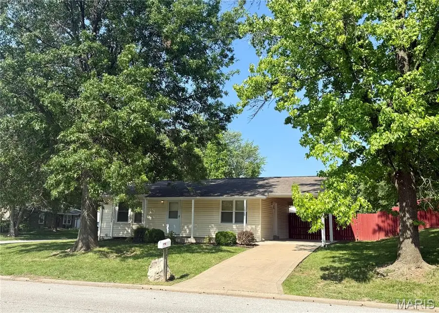 1415 Cinnamon Hills Drive, Saint Peters, MO 63303 - #3