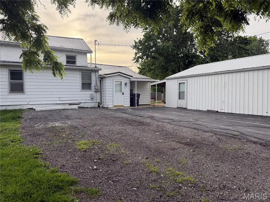 713 E Warren Street, Bunker Hill, IL 62014 - #3
