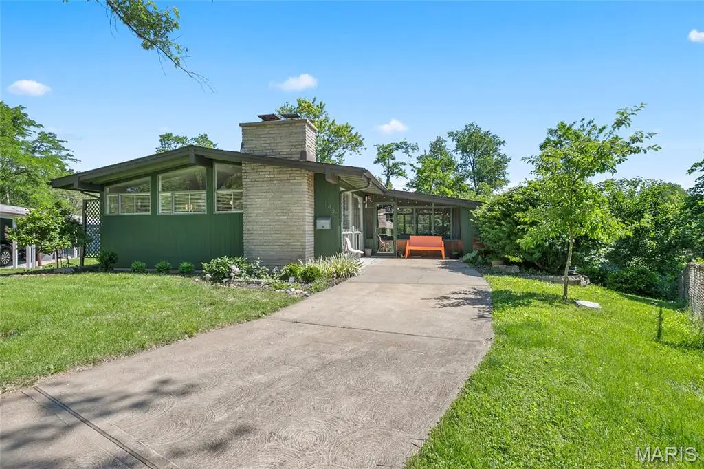 1432 Woodhue Drive, Saint Louis, MO 63126 - #1