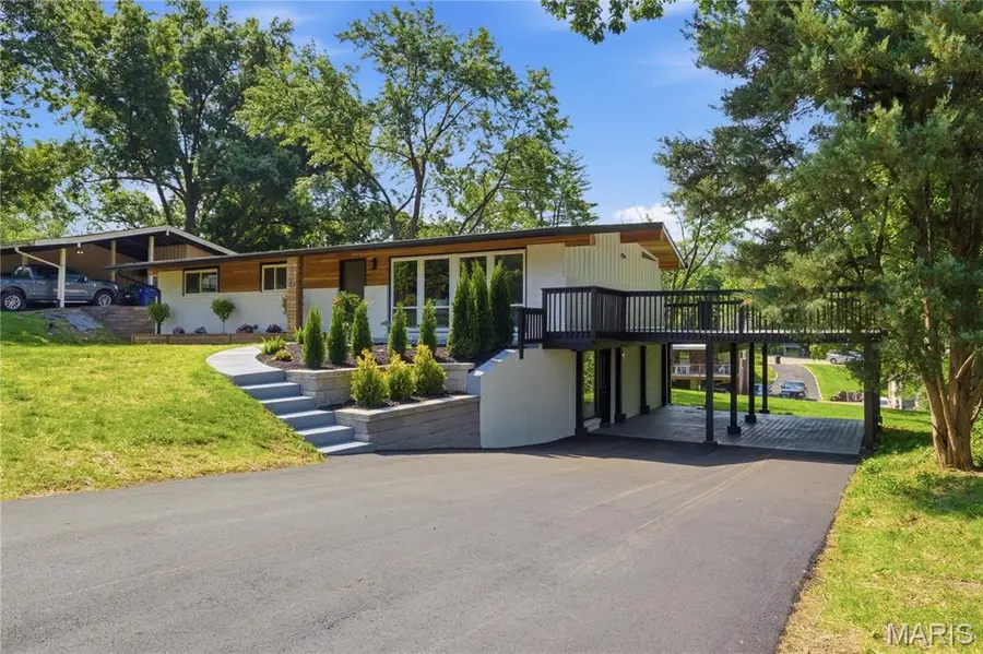 16 Stoney View Lane, Saint Louis, MO 63146 - #3