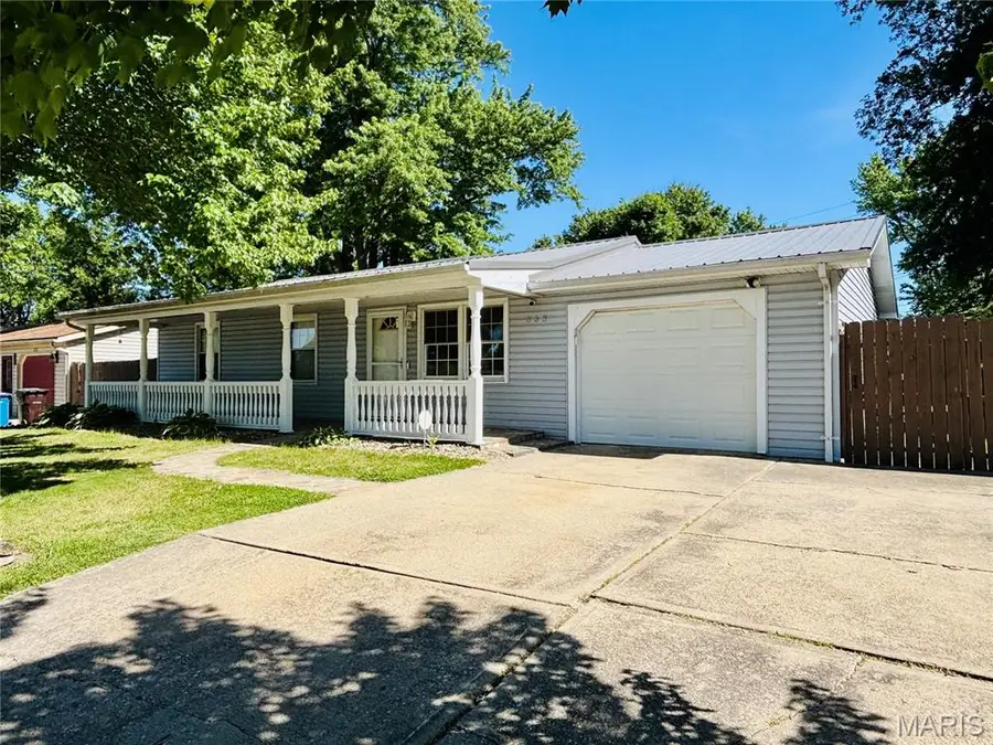 333 Straube Lane, Godfrey, IL 62035 - #2