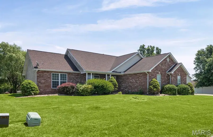 2736 Deerfield Drive, Maryville, IL 62062 - #3