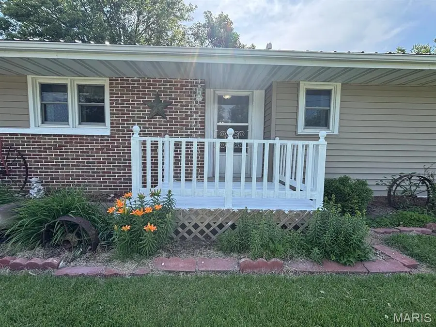 215 S Oak Street, Monroe City, MO 63456 - #2