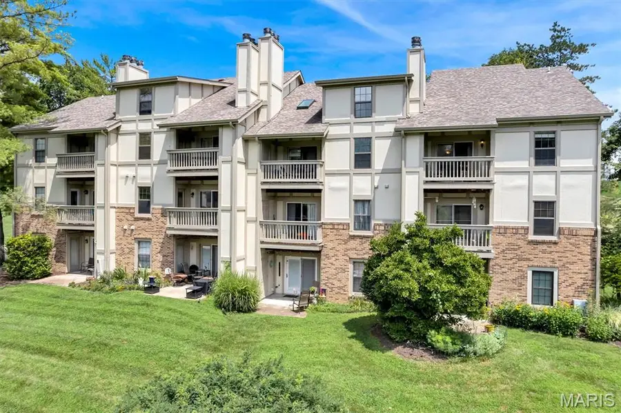 2201 Sequoia Park Court #E, Maryland Heights, MO 63043 - #3
