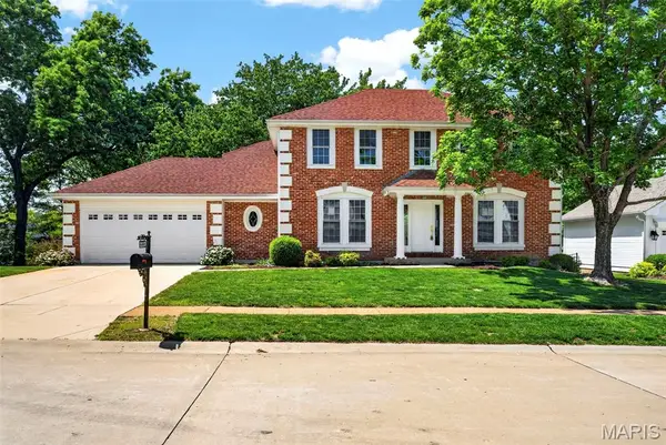 2113 Bow Tree Court, Chesterfield, MO 63005