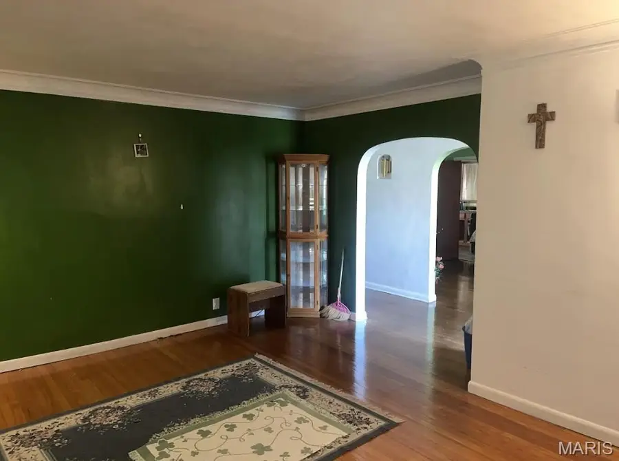 6830 Glades Avenue, Saint Louis, MO 63139 - #3