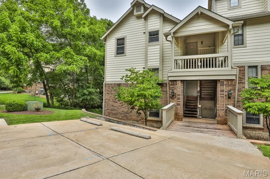 12966 Bryce Canyon Drive #B, Maryland Heights, MO 63043 - #1