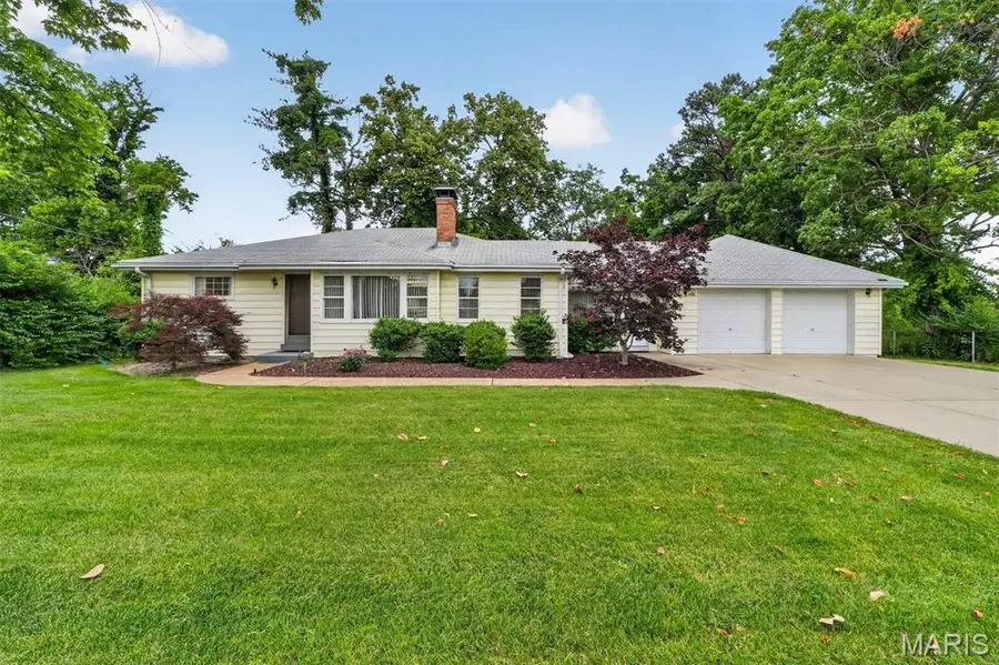 11147 Olive Boulevard, Creve Coeur, MO 63141 - #2