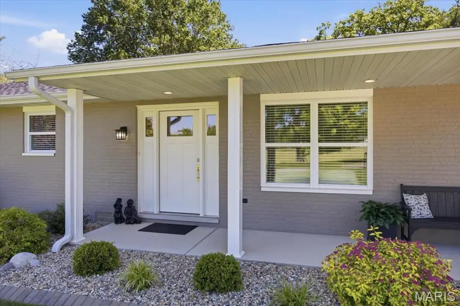 82 W Lake Drive, Troy, IL 62294 - #2