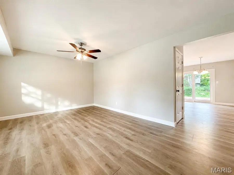 207 Bitterwood Drive, Ballwin, MO 63021 - #3