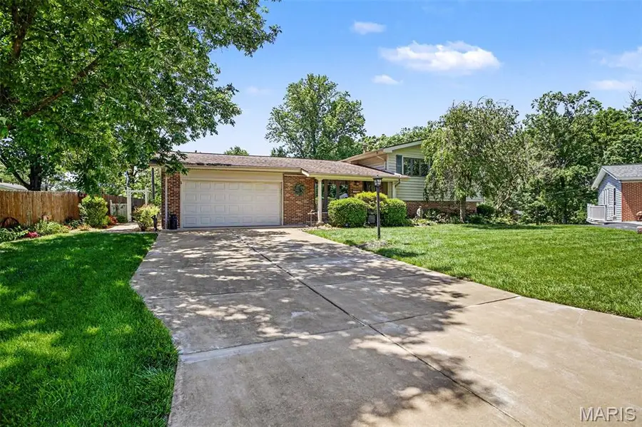 4912 Arevalo Court, Saint Louis, MO 63128 - #2