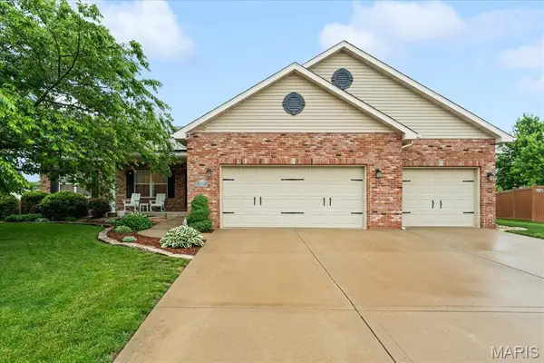 1305 Greenbank Way, O'Fallon, IL 62269