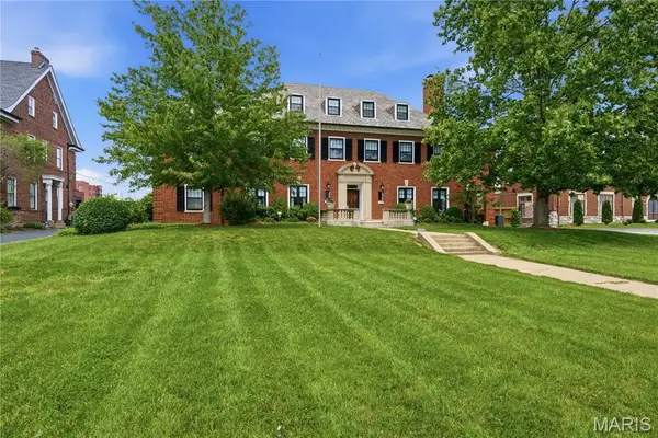 5591 Lindell Boulevard, St Louis, MO 63112