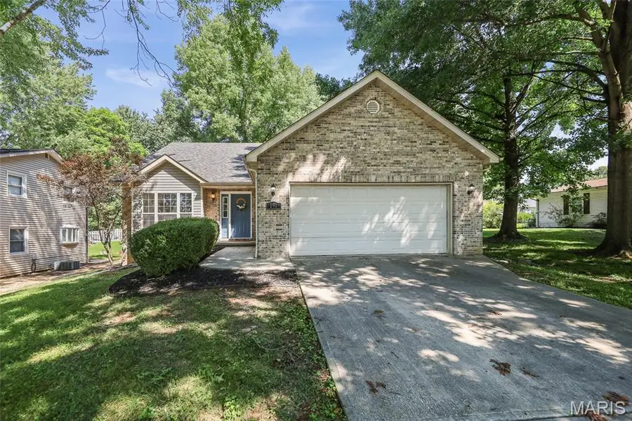 191 Shore Drive, Edwardsville, IL 62025 - #2