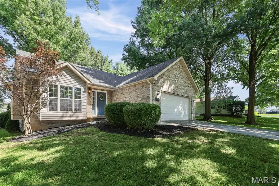 191 Shore Drive, Edwardsville, IL 62025 - #3