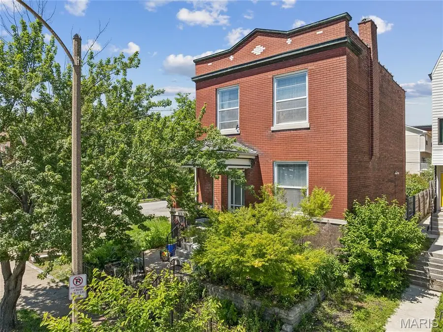 4349 Gibson Avenue, Saint Louis, MO 63110 - #2