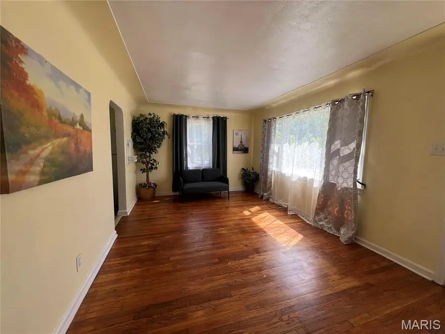4138 Wright Avenue, Saint Ann, MO 63074 - #2