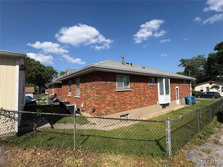 1311 Wachtel Avenue, Saint Louis, MO 63125 - #2
