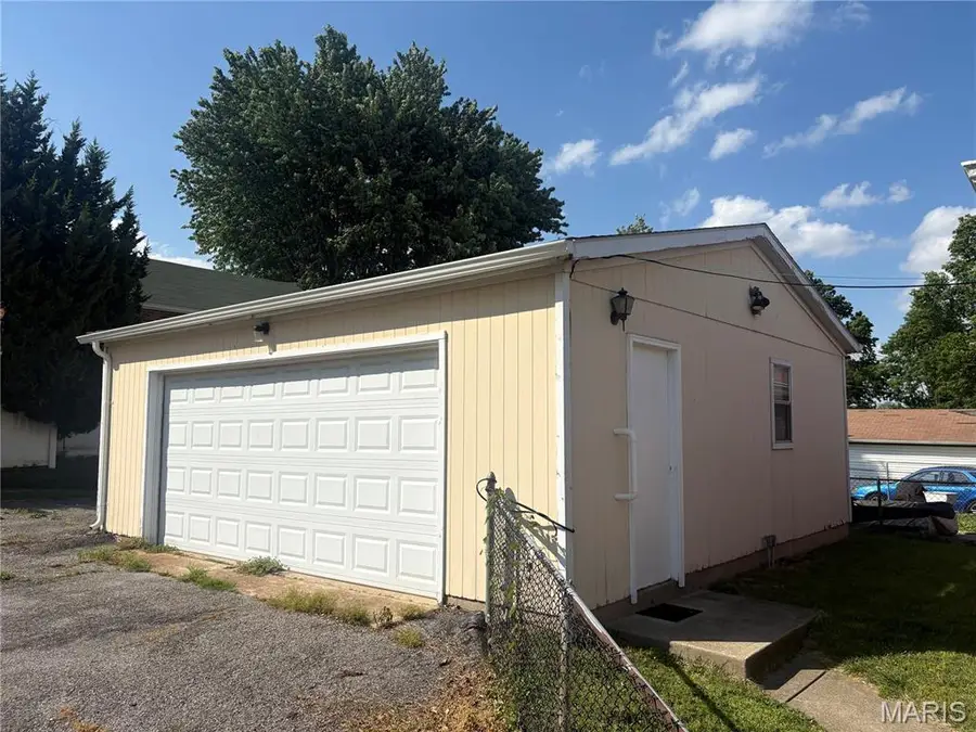 1311 Wachtel Avenue, Saint Louis, MO 63125 - #3