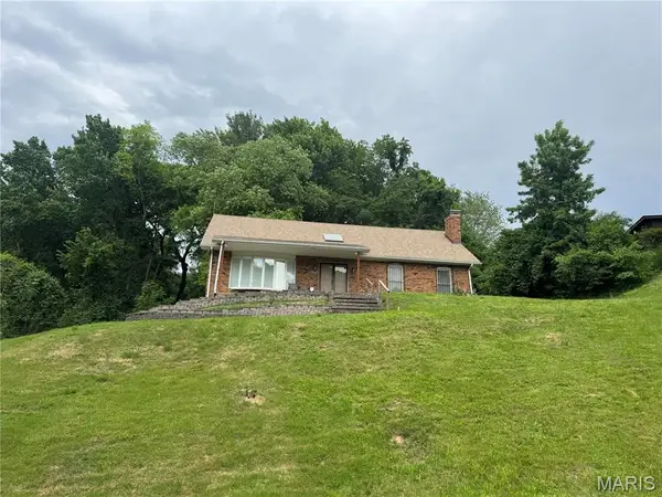 9119 Wedgewood Drive, Fairview Heights, IL 62208