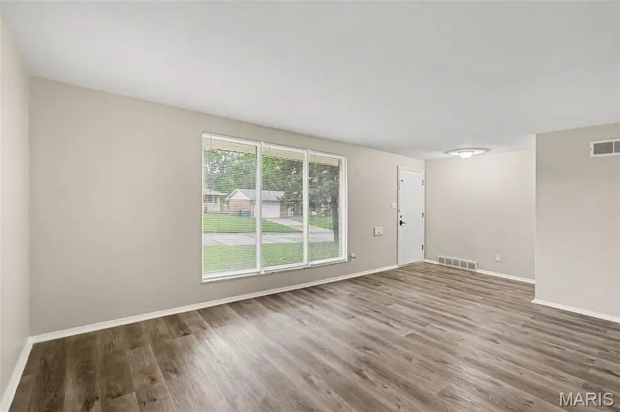 11523 Withersfield Drive, Saint Louis, MO 63138 - #2
