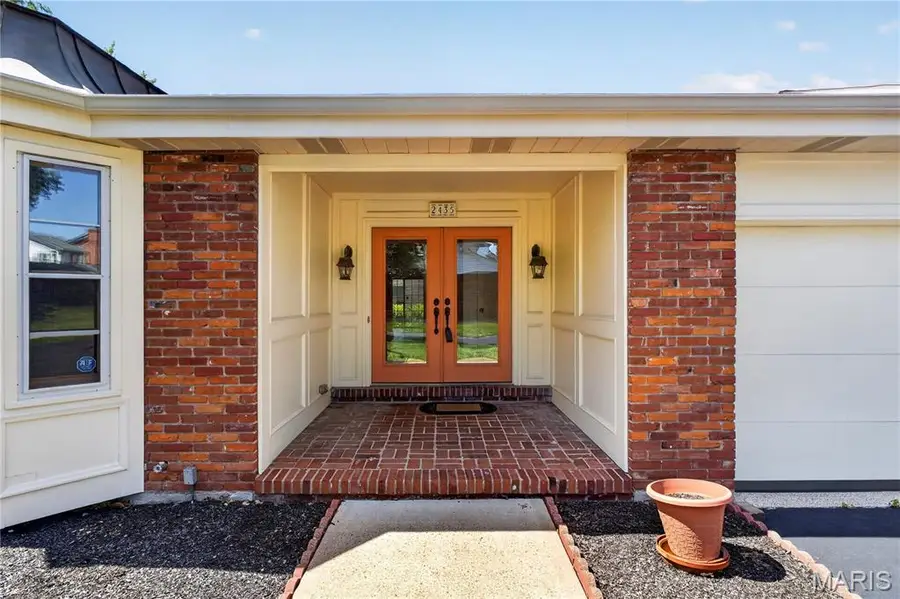 2435 Baxton Way, Chesterfield, MO 63017 - #3