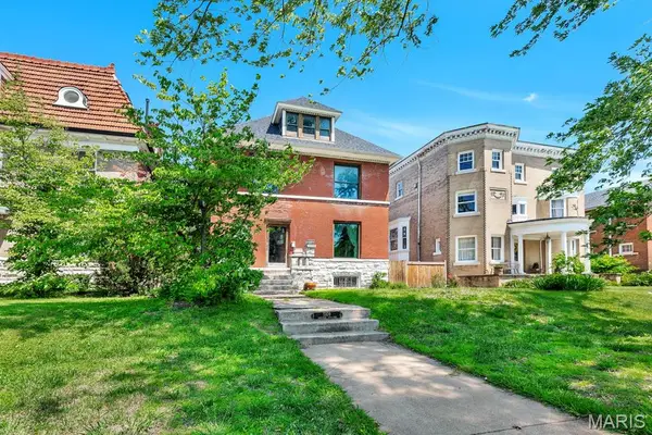 5109 Waterman Boulevard, St Louis, MO 63108