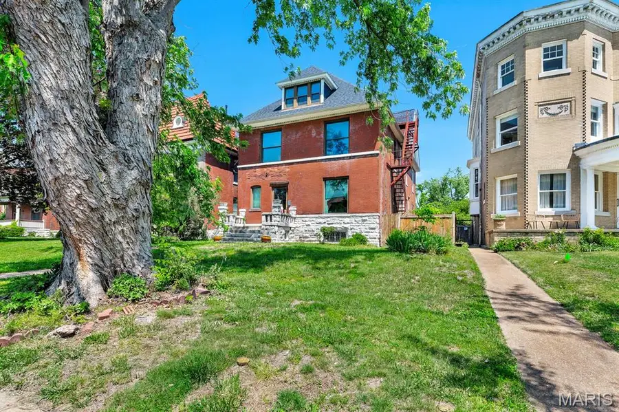 5109 Waterman Boulevard, Saint Louis, MO 63108 - #2