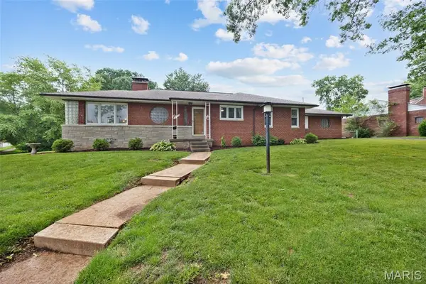 6400 Myrlette Court, St Louis, MO 63116