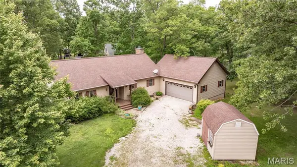 12749 Soaring Eagle Lane, Shipman, IL 62685