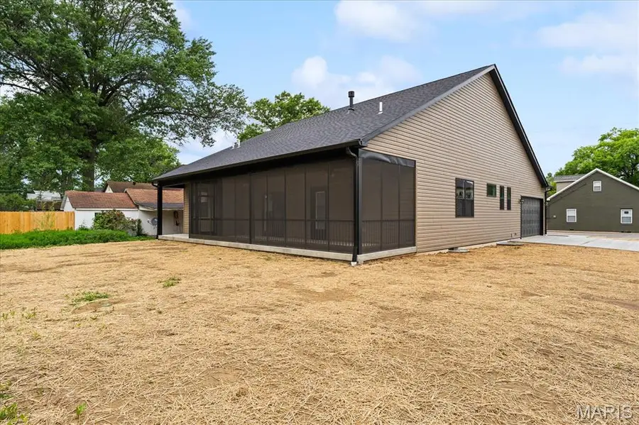 406 W Laurel Street, Millstadt, IL 62260 - #2