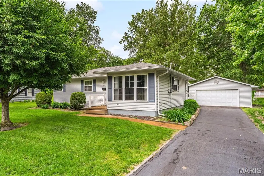 624 W Elm Street, Millstadt, IL 62260 - #1