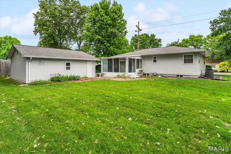 624 W Elm Street, Millstadt, IL 62260 - #2