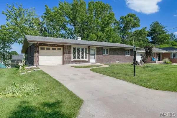 5105 Staten Drive, Godfrey, IL 62035