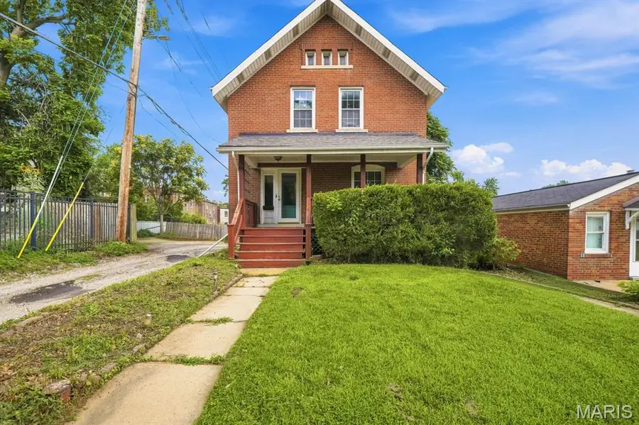6941 Dale Avenue, Saint Louis, MO 63139 - #2