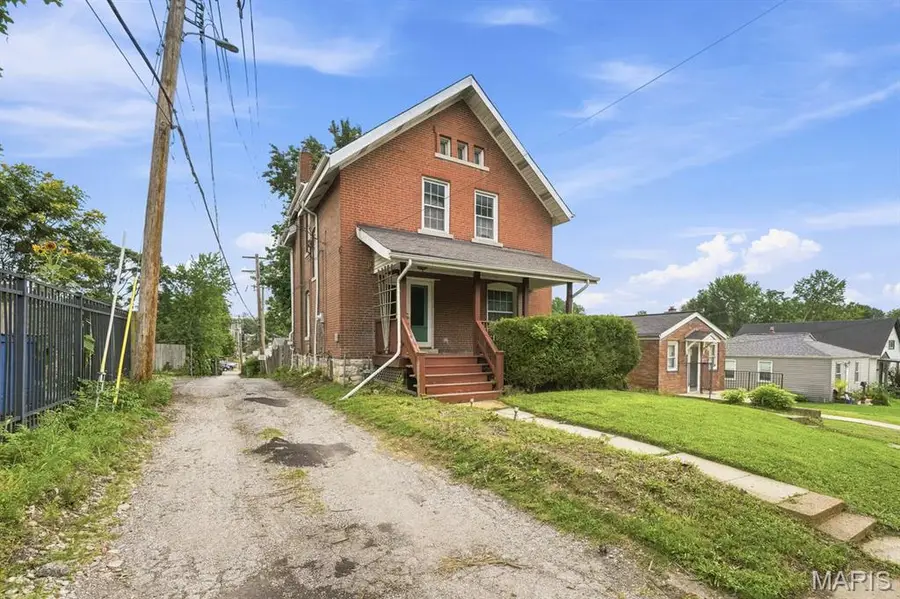 6941 Dale Avenue, Saint Louis, MO 63139 - #3