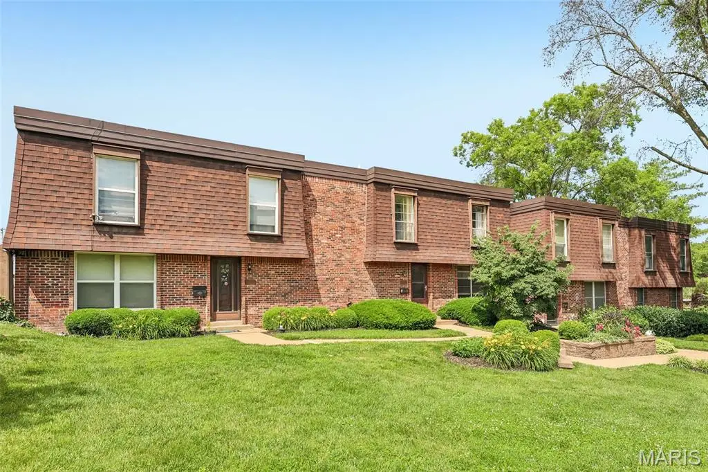 13484 Coliseum Drive, Chesterfield, MO 63017 - #1
