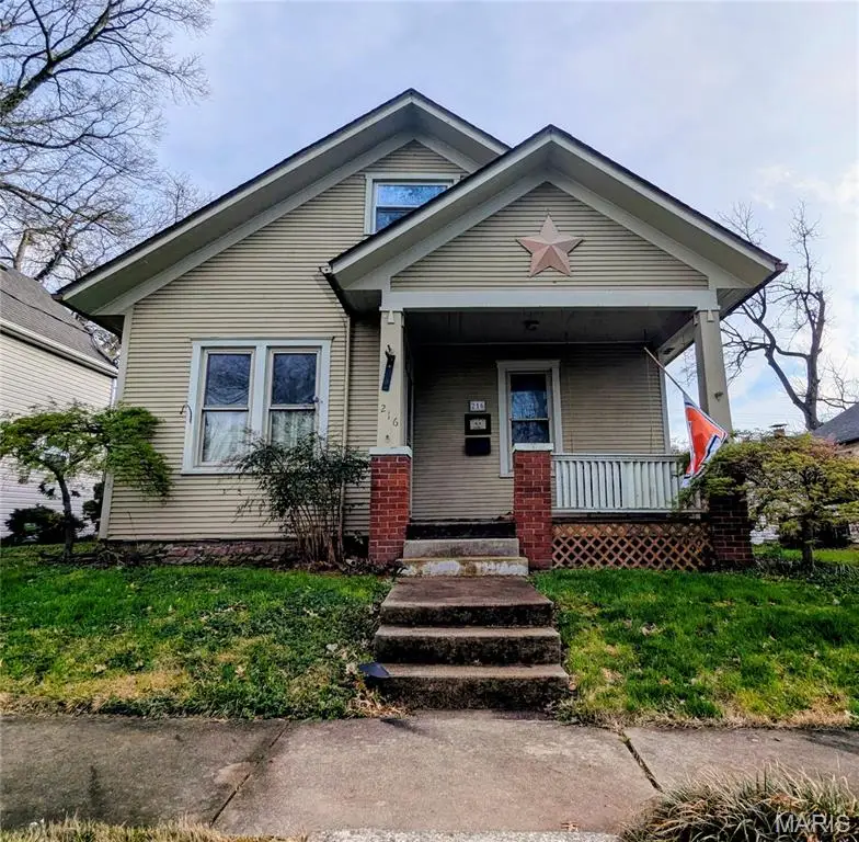 216 W Center Street, Lebanon, IL 62254 - #2