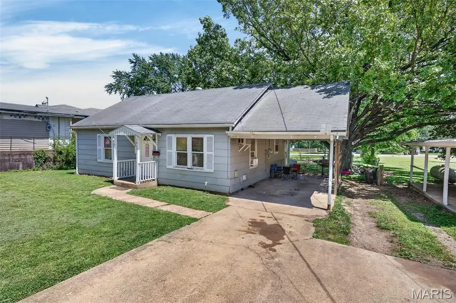 1400 &1402 S Main Street, Salem, MO 65560 - #2
