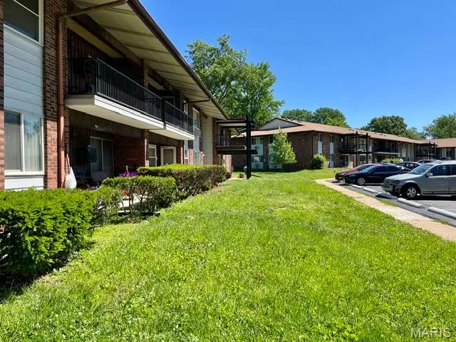 8755 Sieloff Drive #B, Hazelwood, MO 63042 - #3